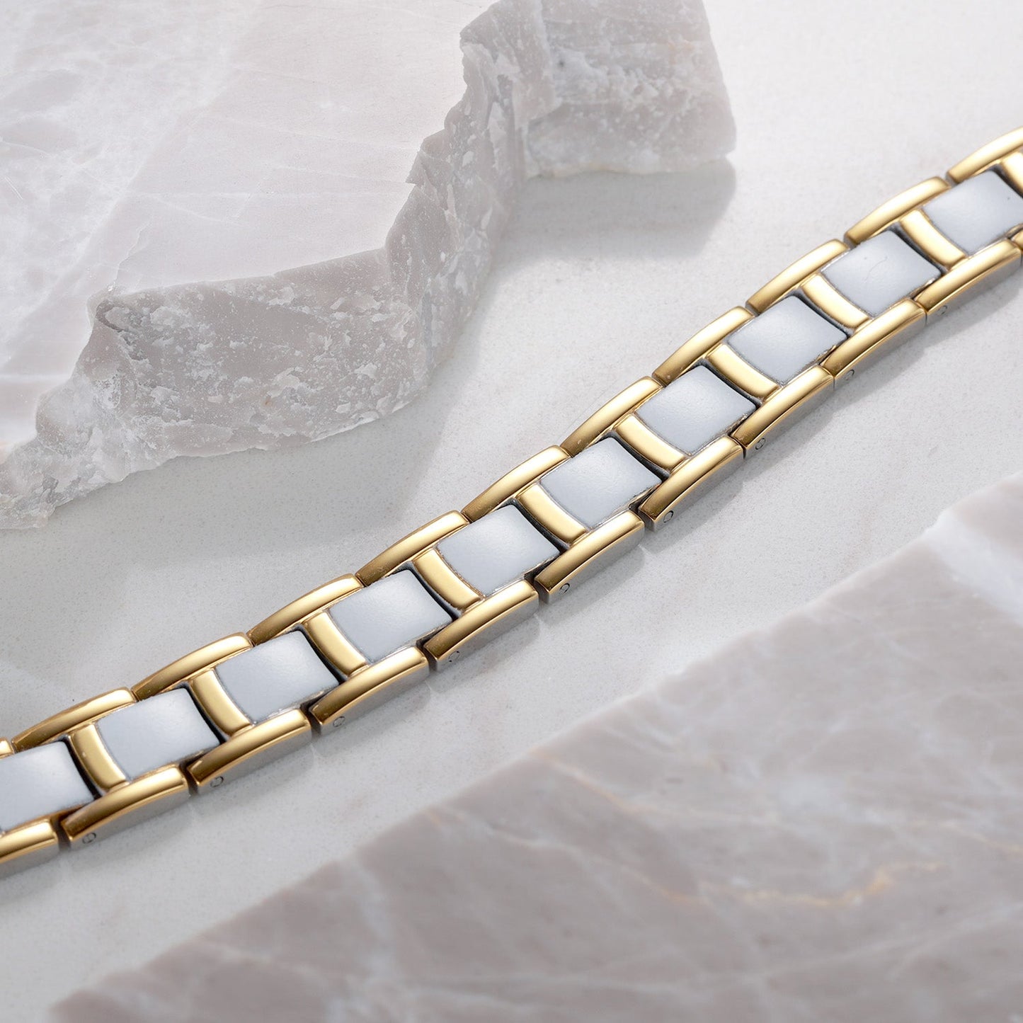 Bransoletka lecznicza „Goldy”